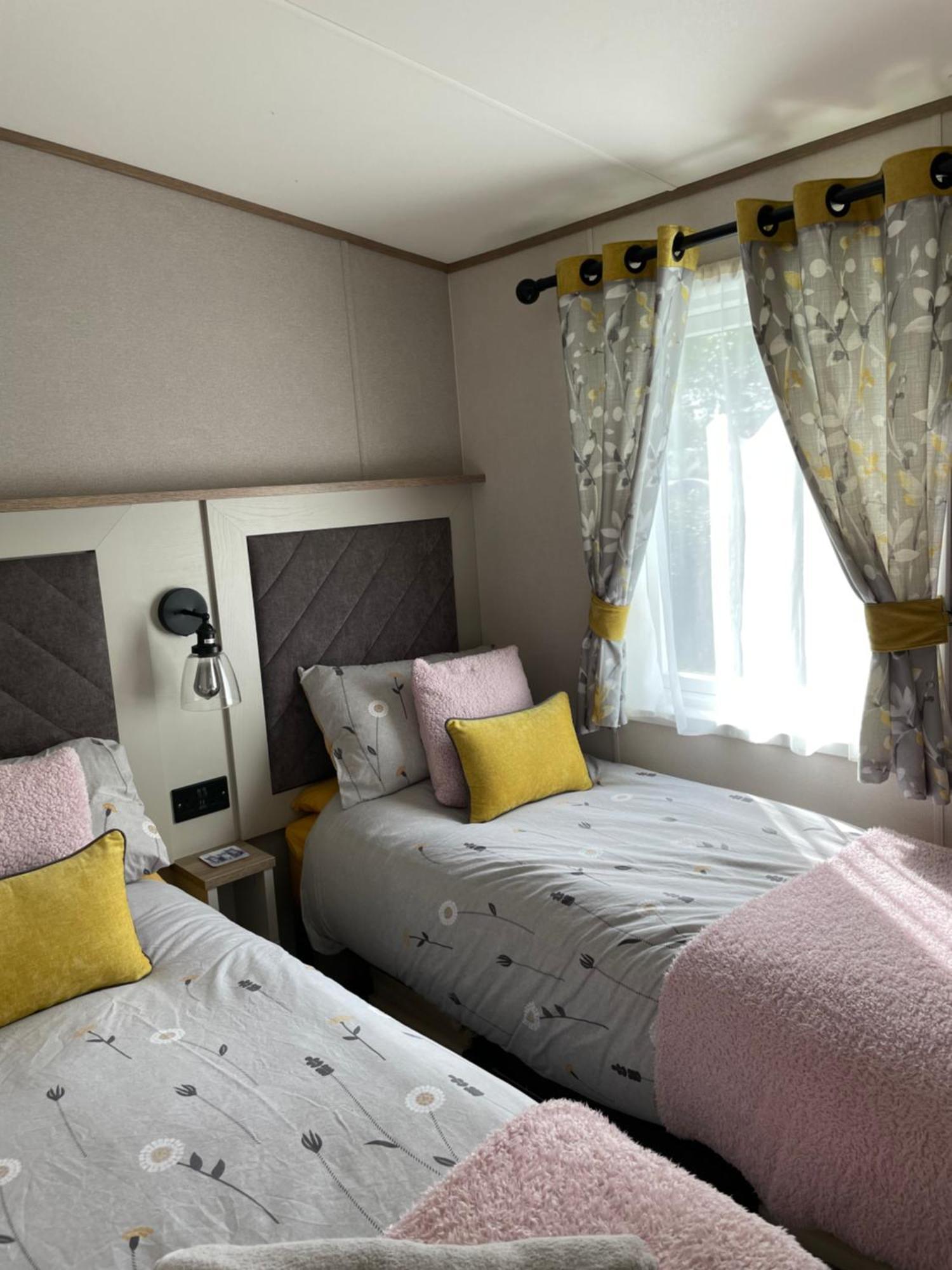 Ellis Retreats At Tattershall Lakes Lincoln Exterior foto